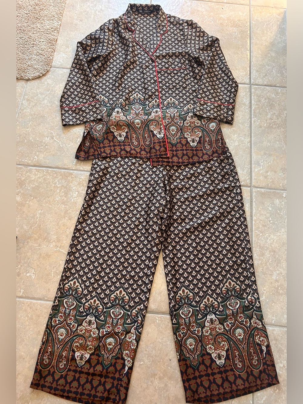 Zara Two-Piece Set in Brown with Red Trim. Size Medium